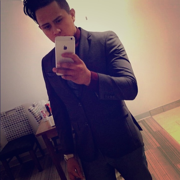 Meet your Posher, Axel - Picture 1 of 1